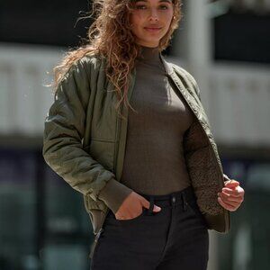 Esla Bomber Jacket - Women's Size small in Green